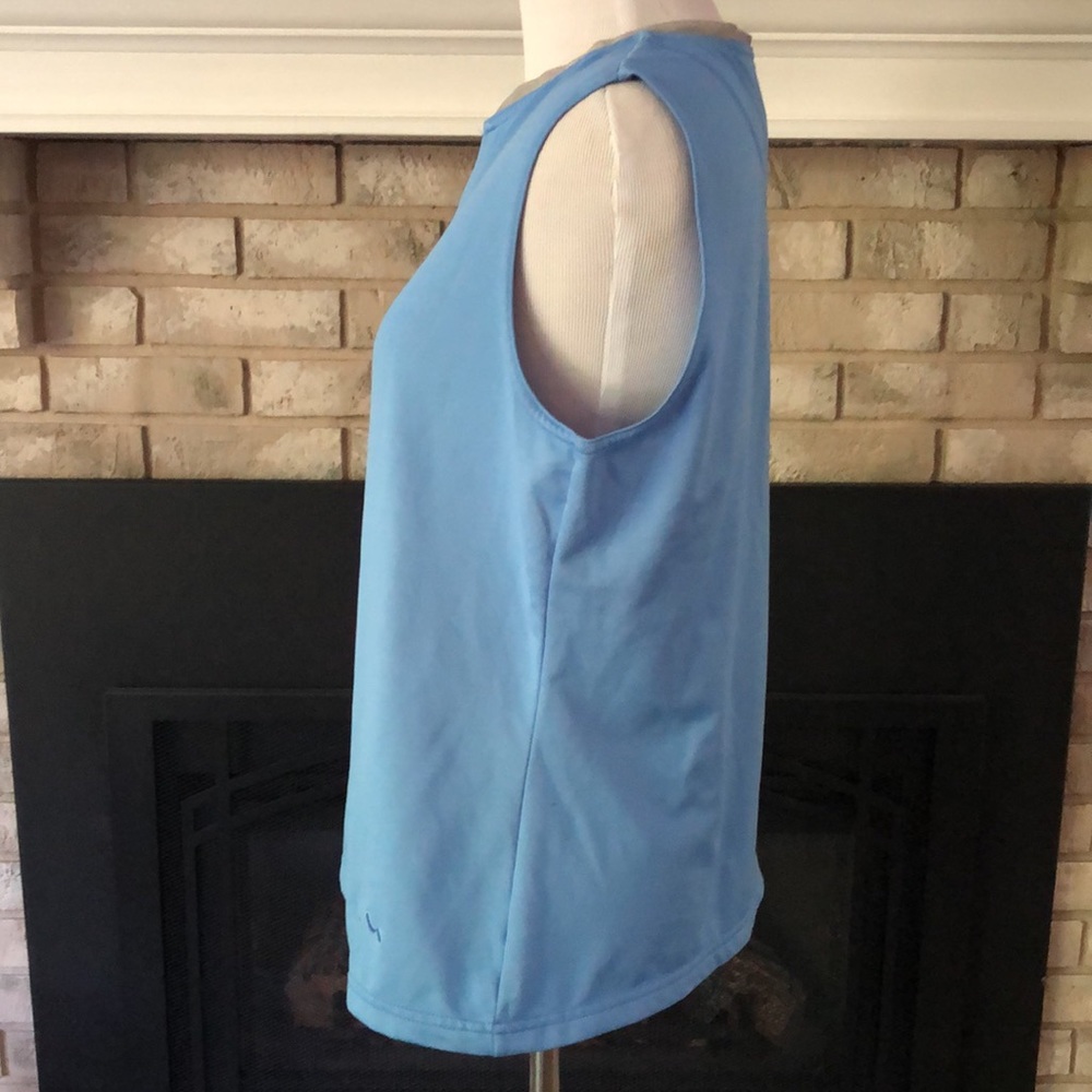 L.L. Bean Blue Sleeveless Zip Neck Tank size Medium - Picture 4 of 11
